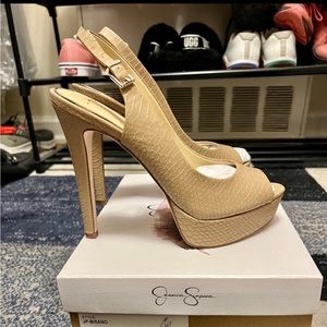 Women’s Jessica Simpson Platform Peep Toe Heels